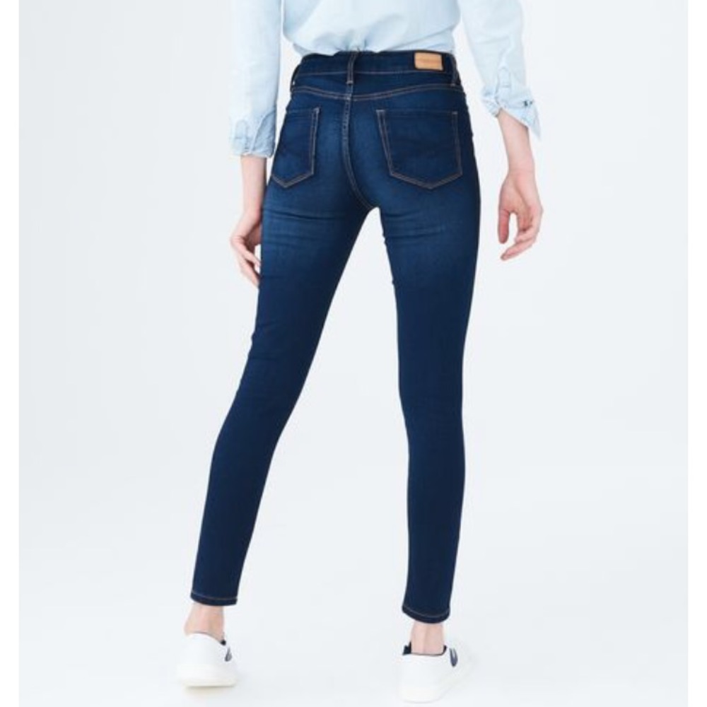 High Rise Jeans - Picture 3 of 6